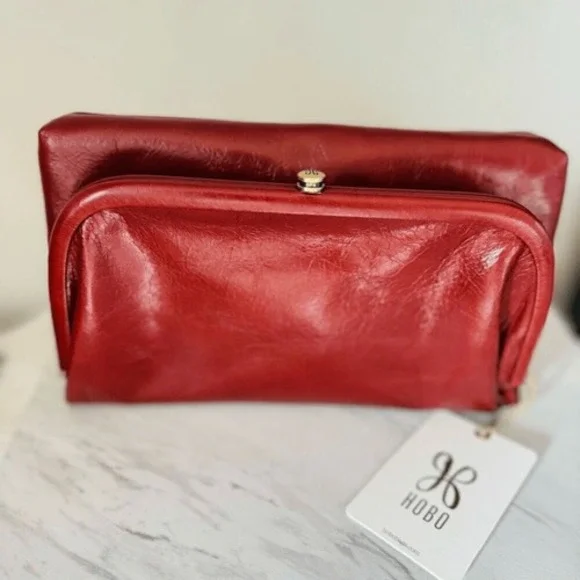 HOBO LAUREN CLUTCH LEATHER WRISTLET WALLETRed Henna Luxury Leather, NWT